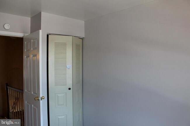 Building Photo - 1086 Travis Ln