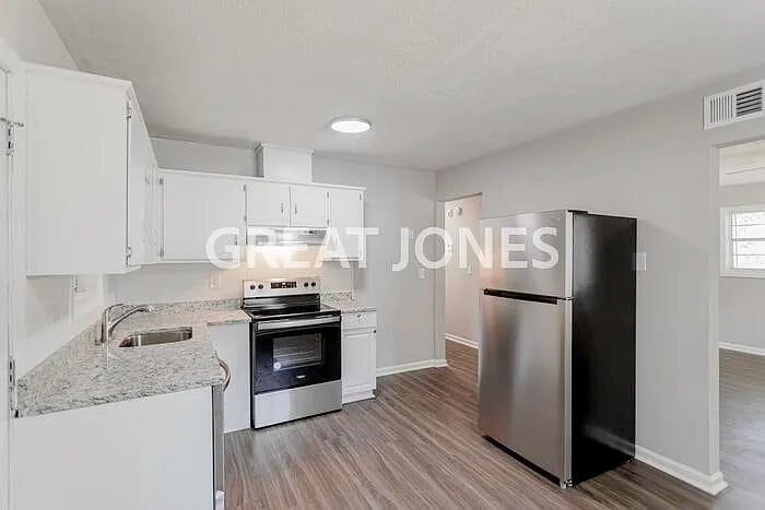 Building Photo - 5214 Dana Dr