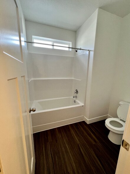 Building Photo - 3364 Hardman Way