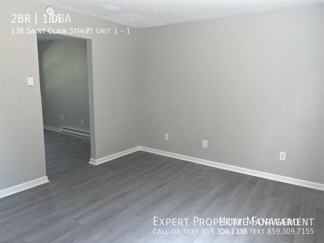 Building Photo - 138 St Clair St