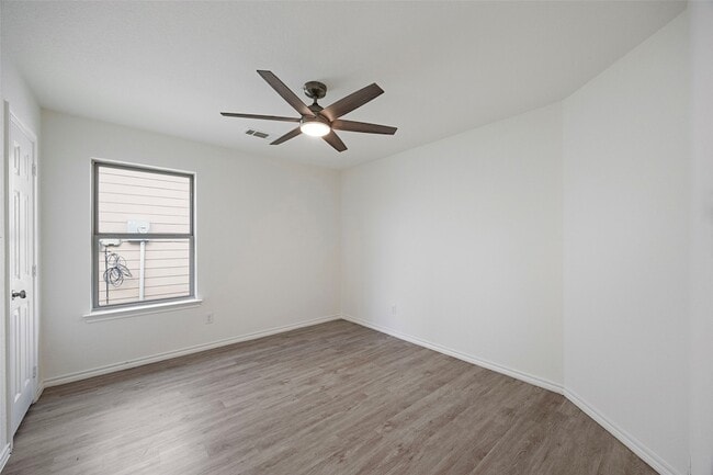 Building Photo - 1605 Village Park Trail