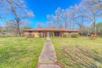 Building Photo - 139 Lyford Ln