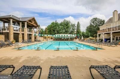 Building Photo - 9485 Nesbit Lakes Dr