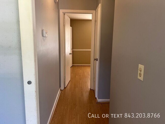 Building Photo - 114 Pintail Dr