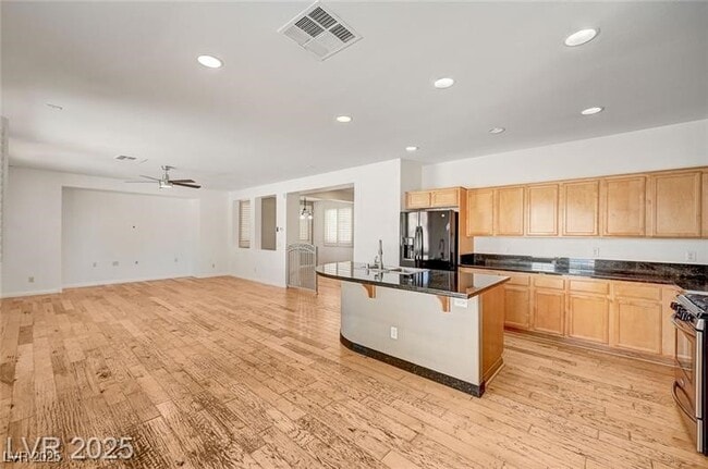 Building Photo - 9264 Cantana St