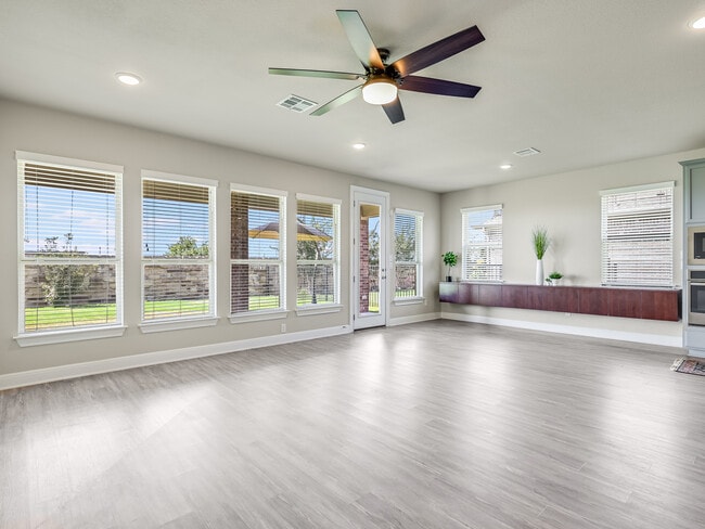 Building Photo - 3241 Aurelia Ln
