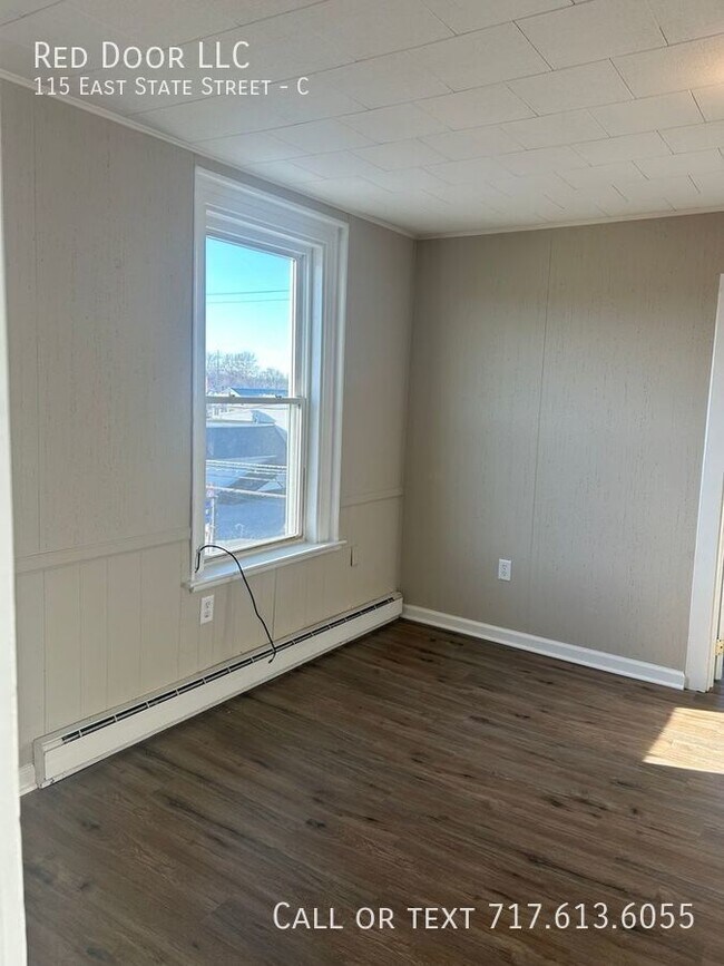 Building Photo - 115 E State St