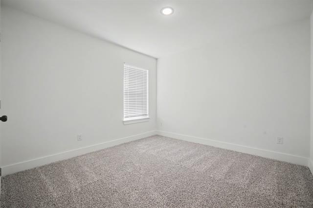 Building Photo - 3165 Karen St