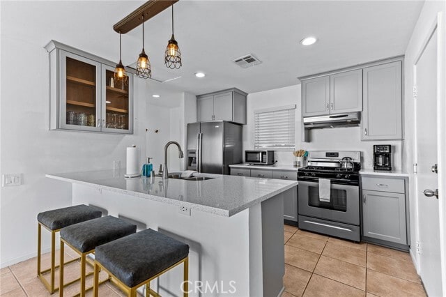 Building Photo - 2564 N Aurora Dr