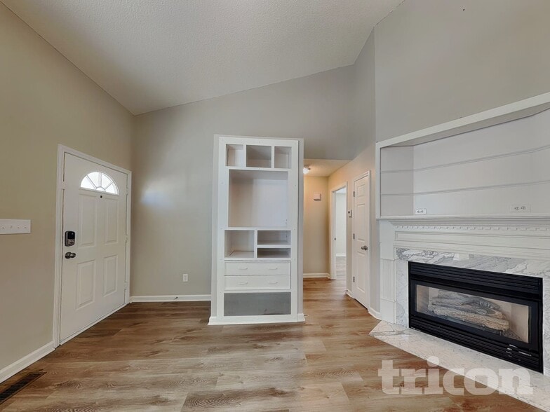 Building Photo - 305 Aqua Marine Ln