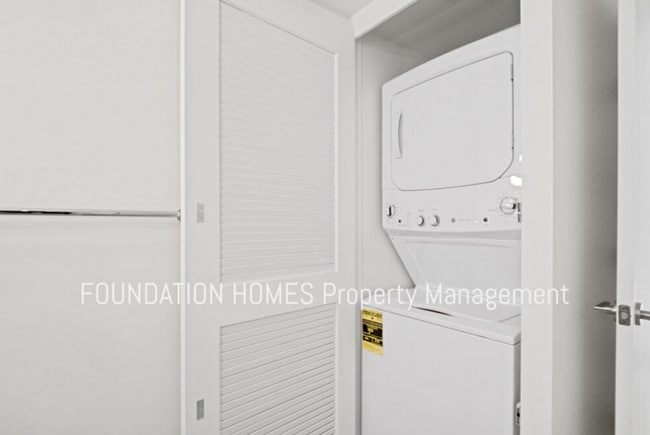 Building Photo - Stunning, Newly constructed, Modern 1BD/1BA ADU, Fully Furnished, Yard. -FOUNDATION-