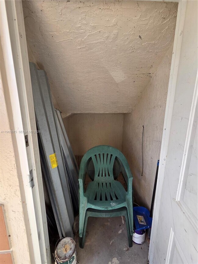 Building Photo - 1251 SE 29th St