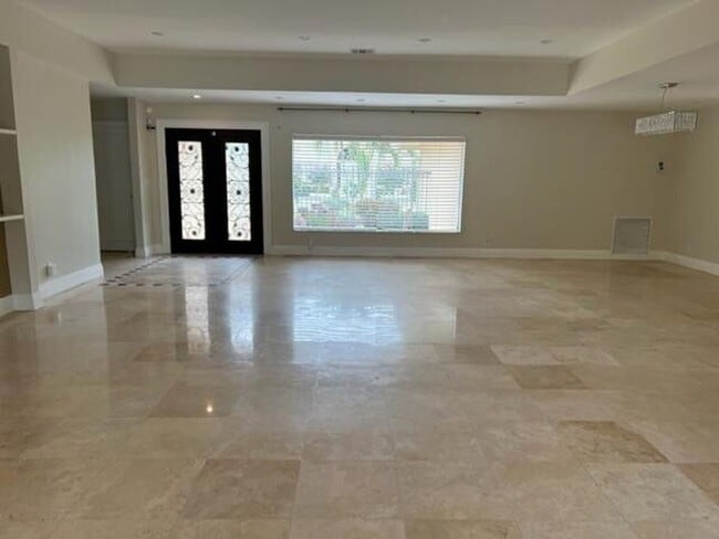 Building Photo - 2498 NW 25th St