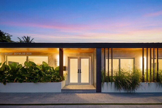 Building Photo - 19721 NE 23rd Ave