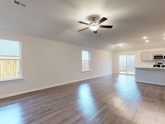 Building Photo - 2585 E War Eagle St
