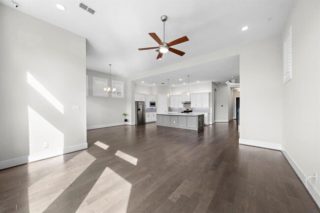 Building Photo - 1405 Arkley Way