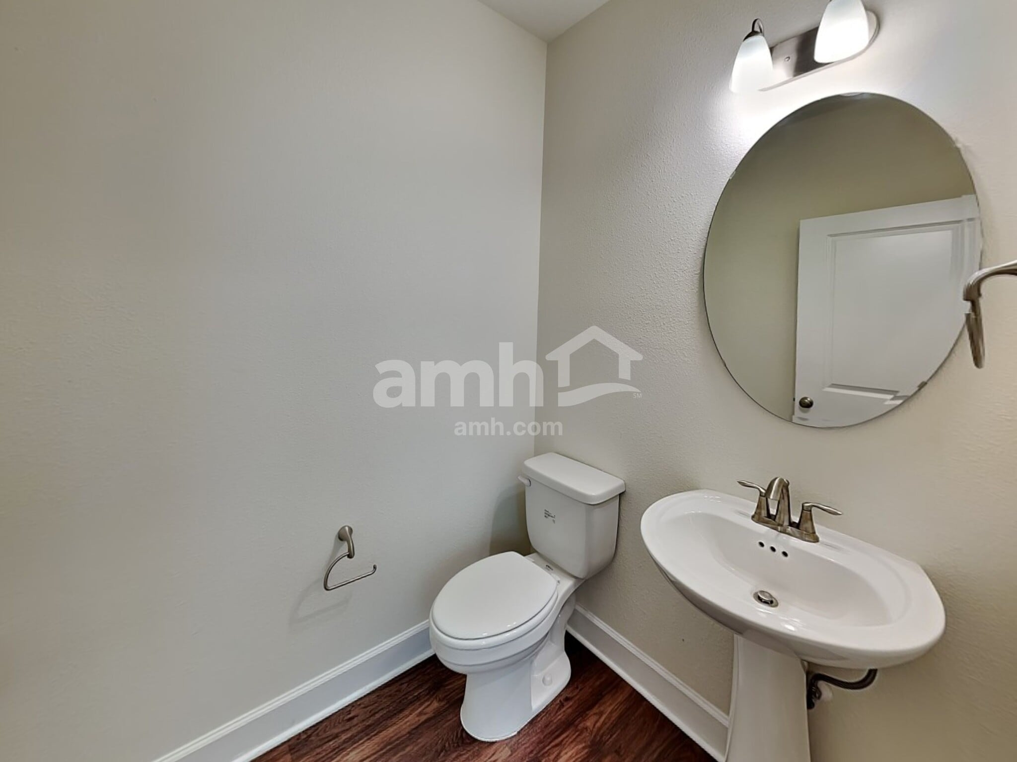 Building Photo - 8577 Highfield Ave