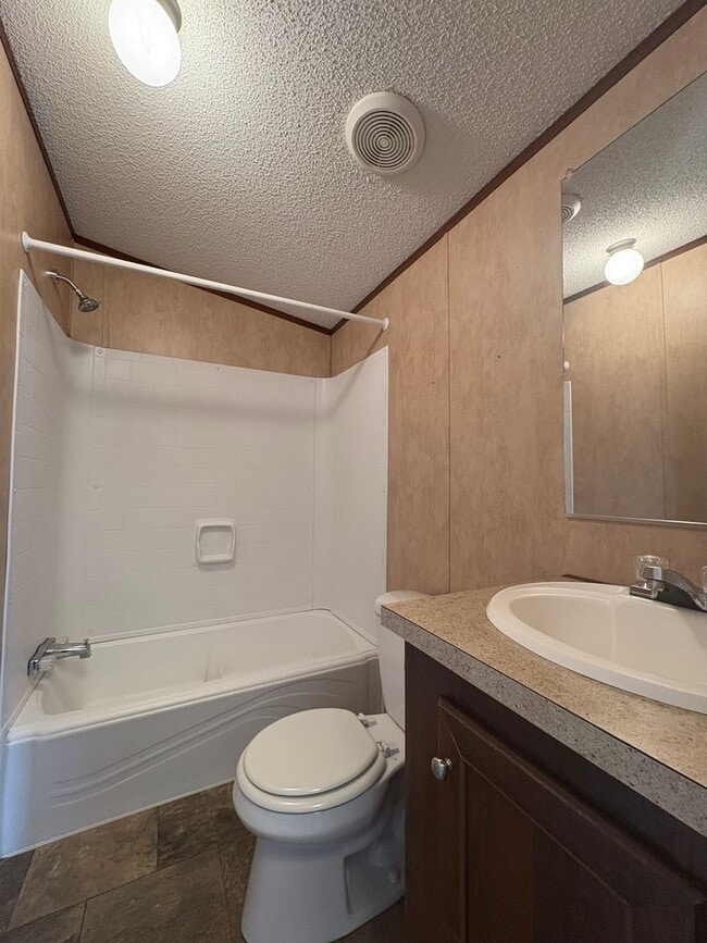 Building Photo - For Rent