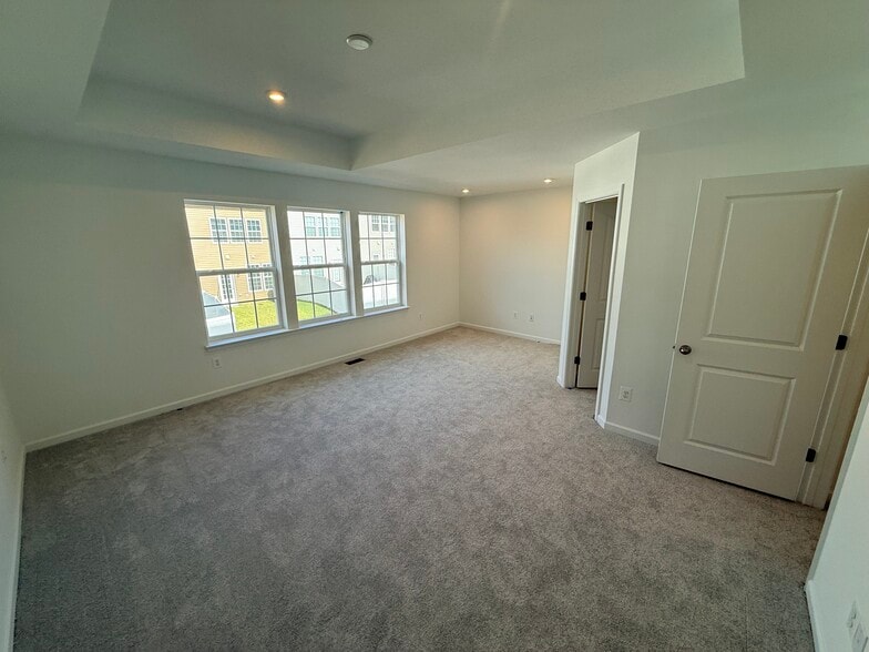 Building Photo - 620 Slick Terrace