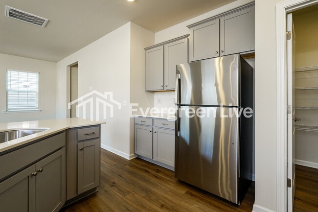 Building Photo - 834 Pear Blossom Ct