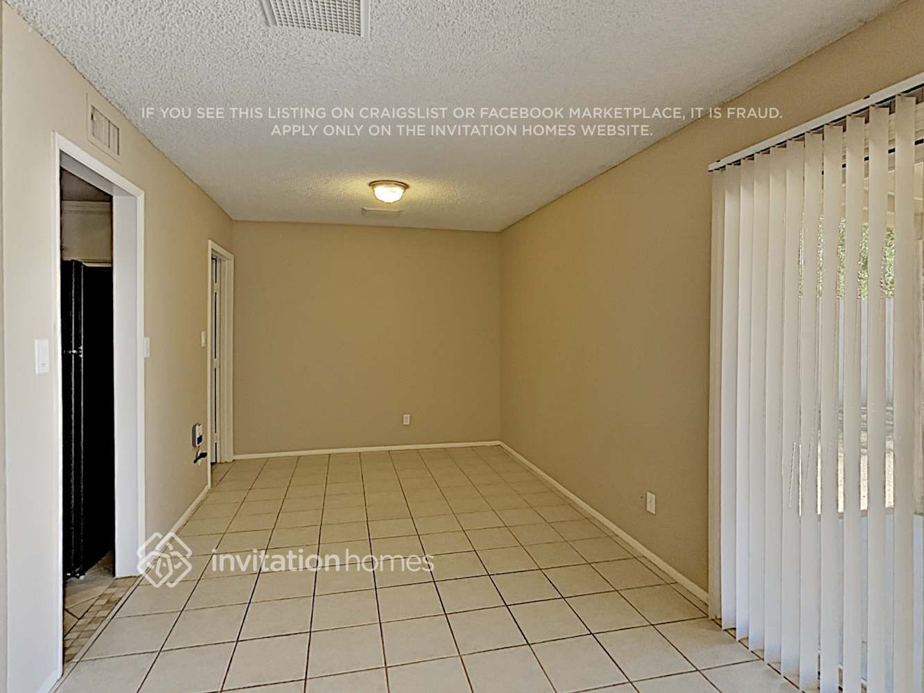 Building Photo - 1020 W Halstead Dr