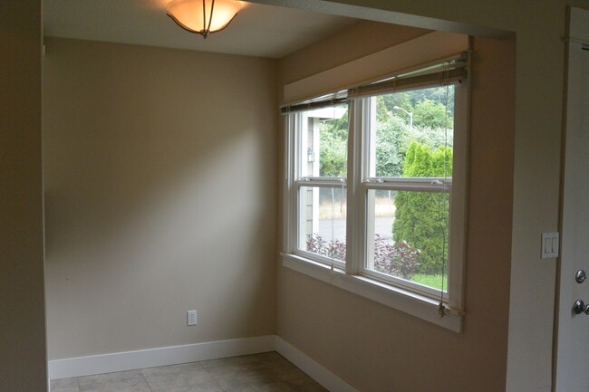 Building Photo - 3600.3602e.Evergreen