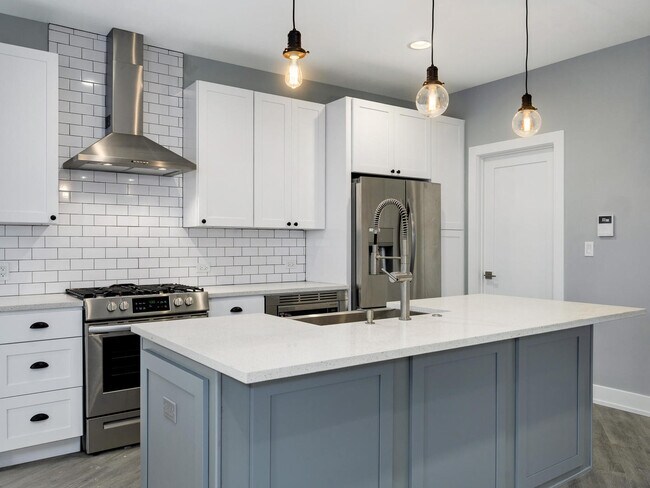 Building Photo - 5528 W Gettysburg St