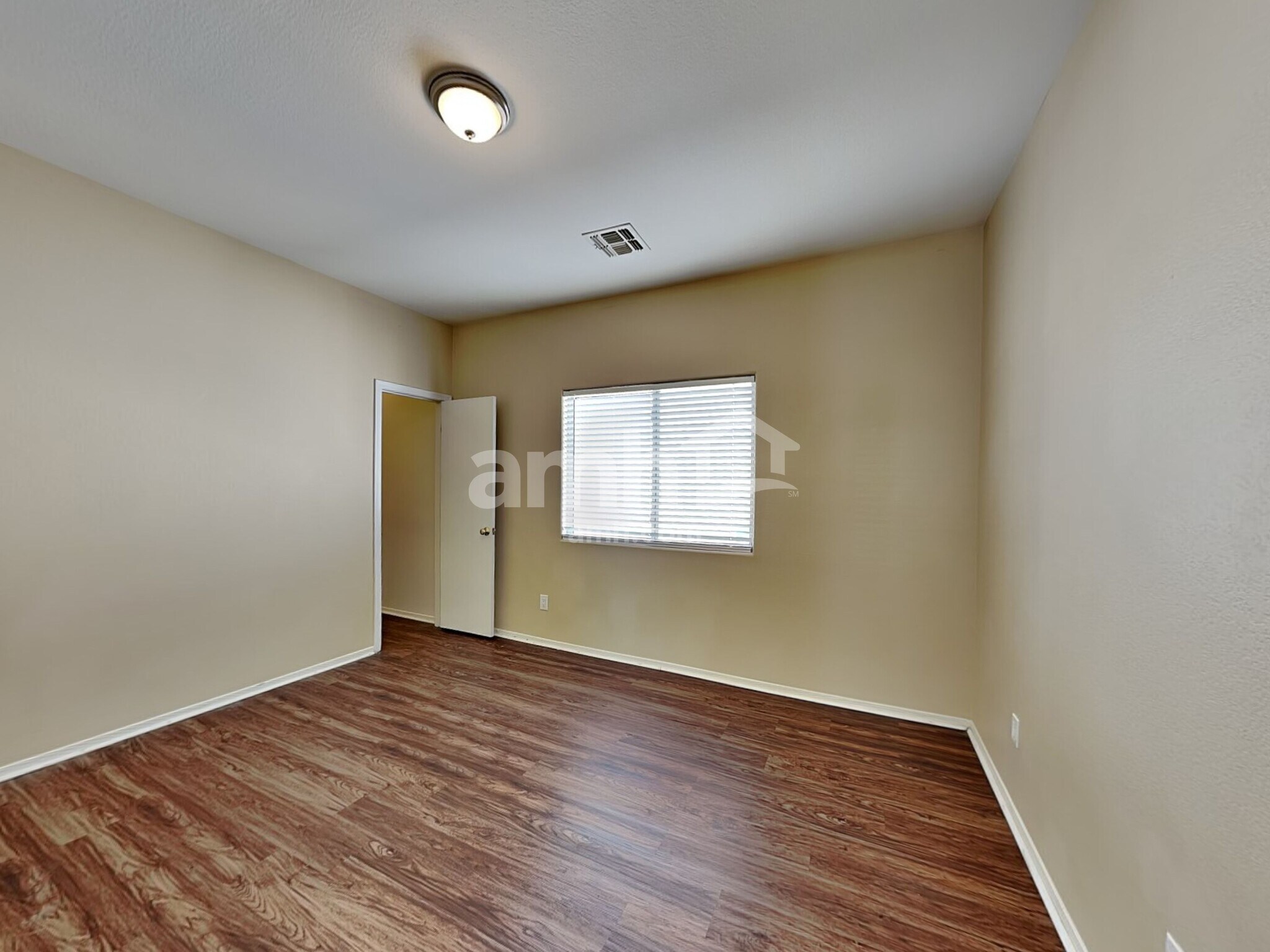 Building Photo - 13240 W Watson Ln