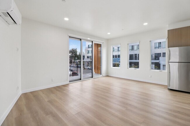 Building Photo - 4456 30th Street - North Parks Elevated Spanish Style Community