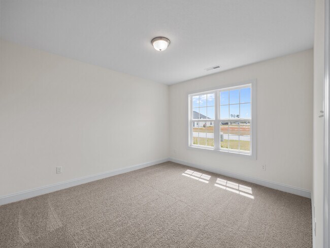 Building Photo - 424 Montgomery Dr