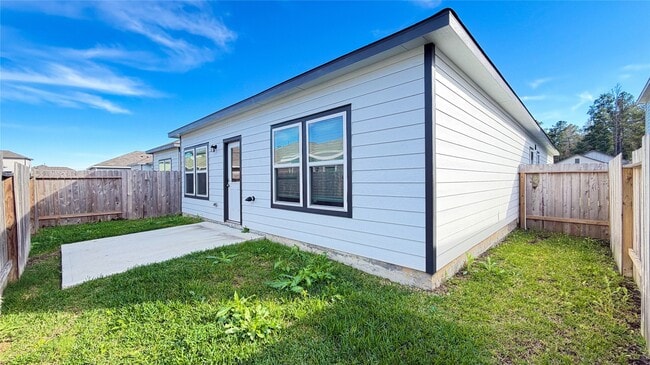 Building Photo - 16907 Pandora Wy