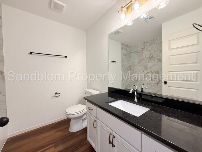 Building Photo - For Lease | Bixby | Available Now!