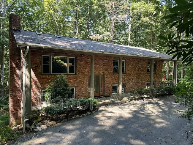 Building Photo - 9 Ravenwood Ln