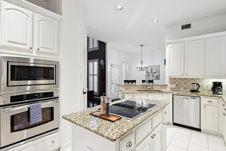 Building Photo - 2532 Hickory Ridge Dr