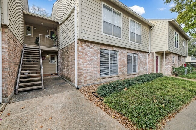 Building Photo - 5005 Georgi Ln