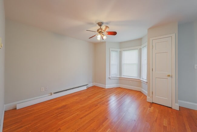 Building Photo - 89 Condor St