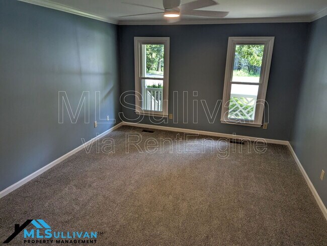 Building Photo - 5408 Ravenswood Pl