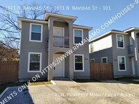 Building Photo - 1611 N Navidad St