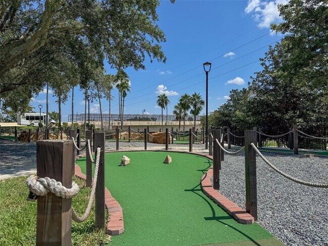 Building Photo - 1100 Sunset View Cir