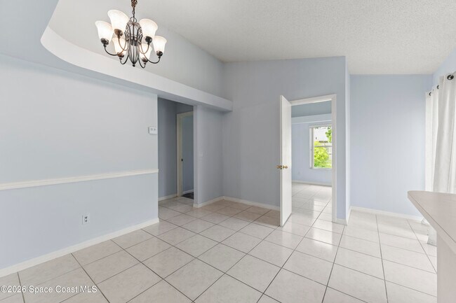 Building Photo - 3537 Egret Dr