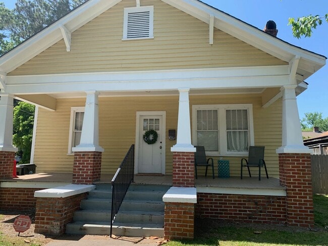 Building Photo - 306 Lewis St