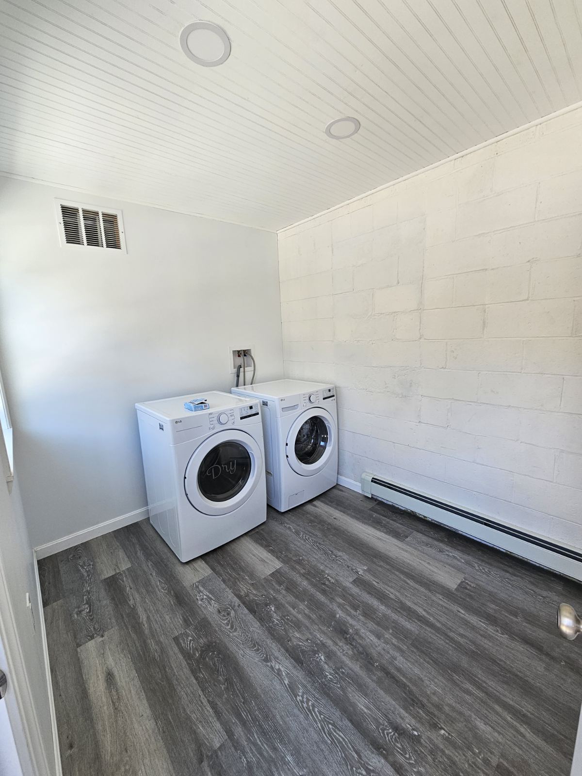 Building Photo - 1230 Smyth Rd