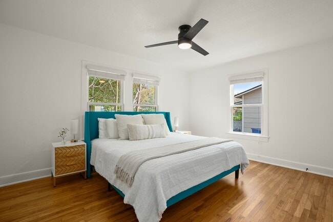 Building Photo - 1207 Romeria Dr