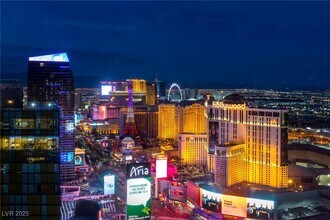 Building Photo - 3750 S Las Vegas Blvd