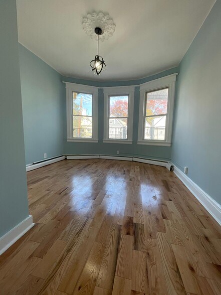 Building Photo - 183 Wegman Pky