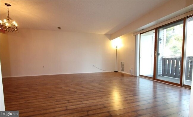 Building Photo - 2315 Aspen Dr