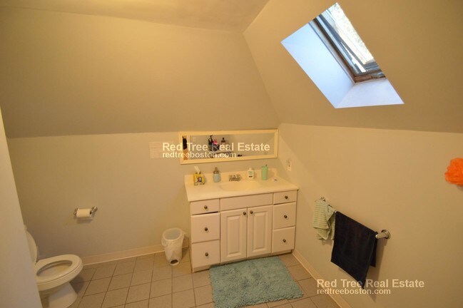 Building Photo - 24 Crosby Rd