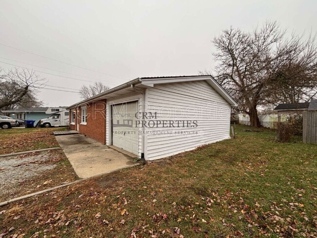 Building Photo - 811 Miami Blvd