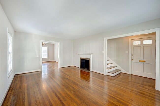 Building Photo - 1741 Wroxton Ct