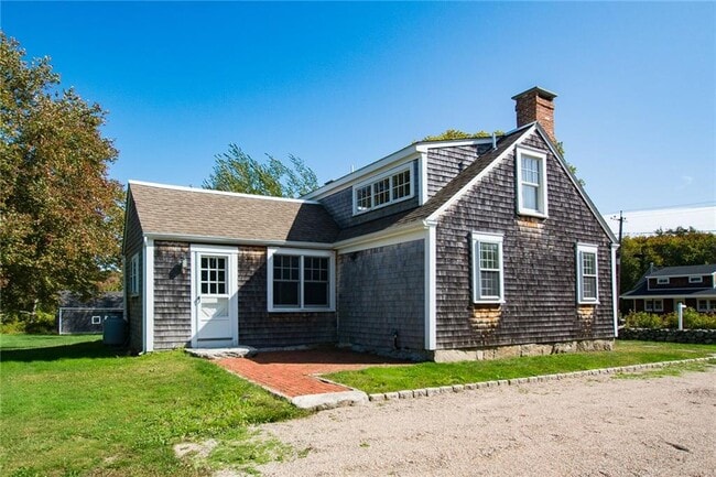 Building Photo - 15 Snell Rd